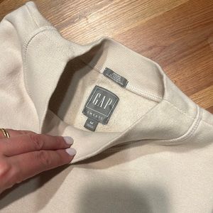 Gap Sweatshirt